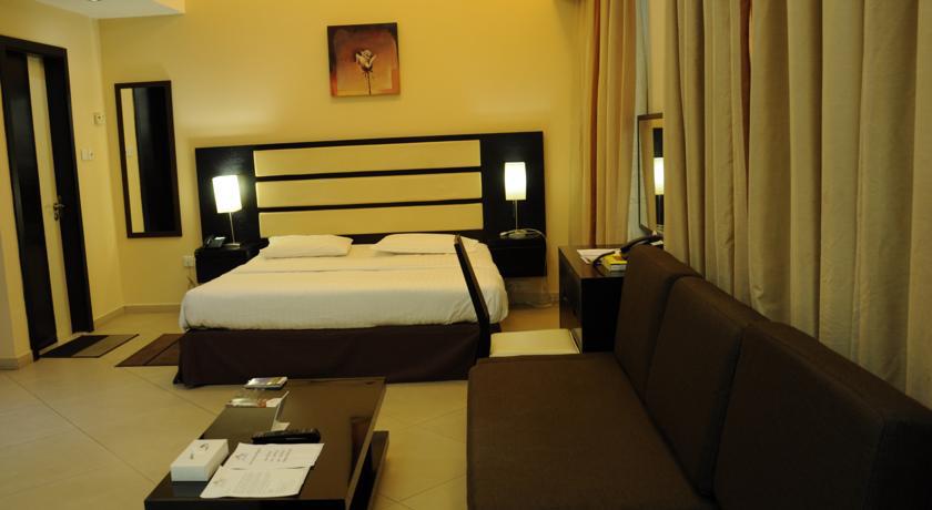 Down Town Apartment *
